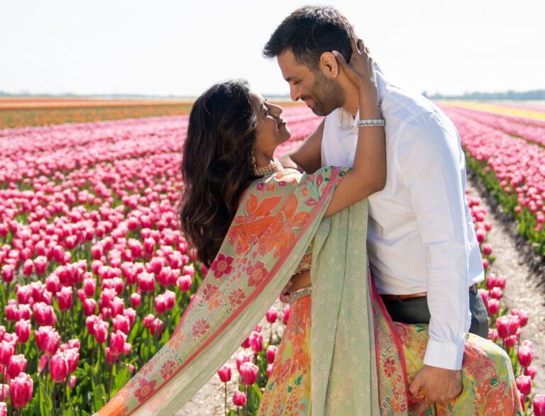 Couple tulip field photoshoot near Amsterdam